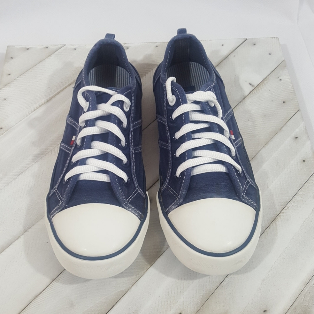 Tommy Hilfiger Navy Sneakers